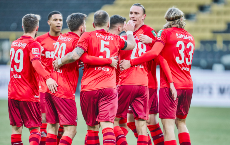  德甲新军圣保利主场首秀爆冷取胜  