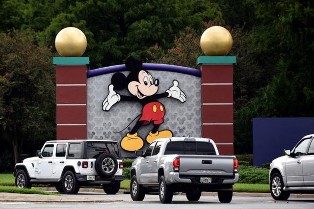  切尔西斯特林快乐足球，美国队长错失空门良机