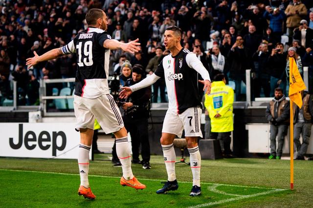  德布劳内精准助攻帽子戏法，丁丁主宰曼市德比