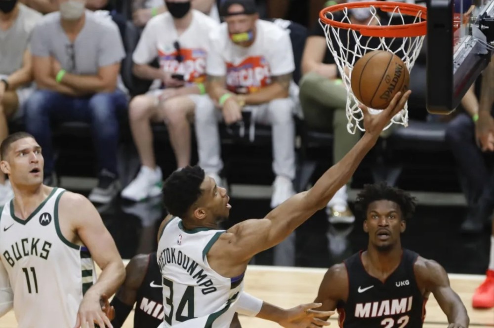  巴特勒硬汉本色尽显，热火主场力克雄鹿