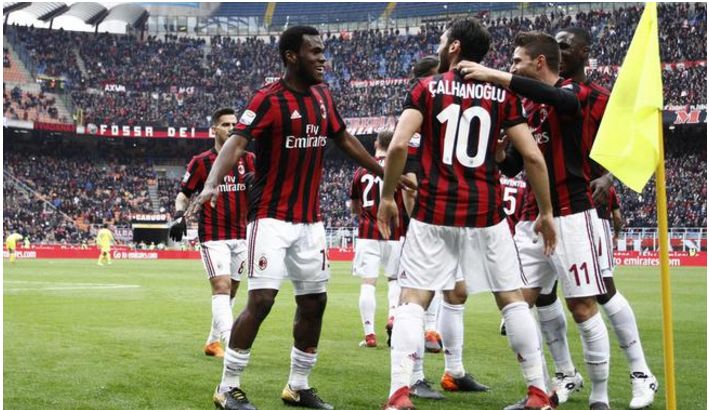  国际米兰主场三球大胜，领跑积分榜展现冠军相  